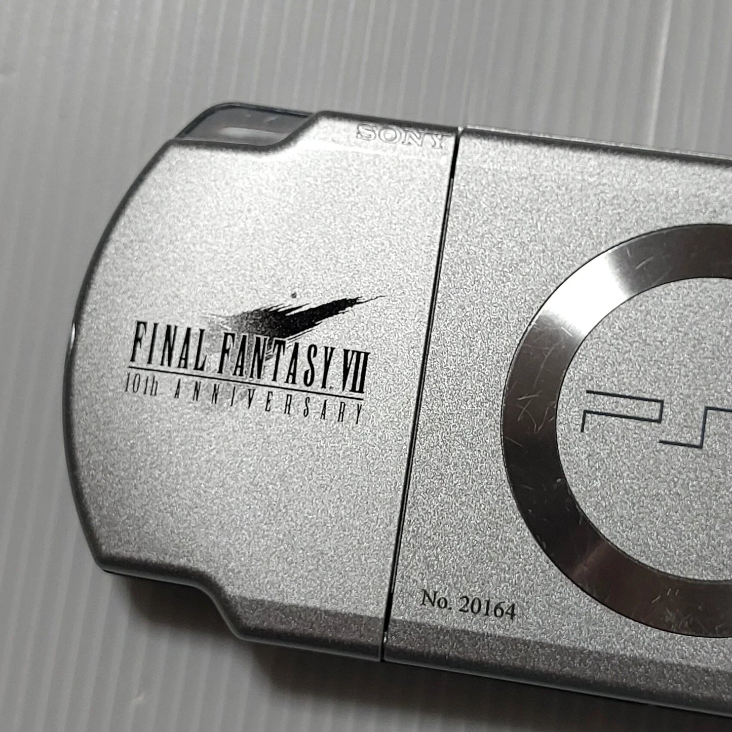 PSP 2000 CRISIS CORE Final Fantasy VII Limited Console with Box Import Japan