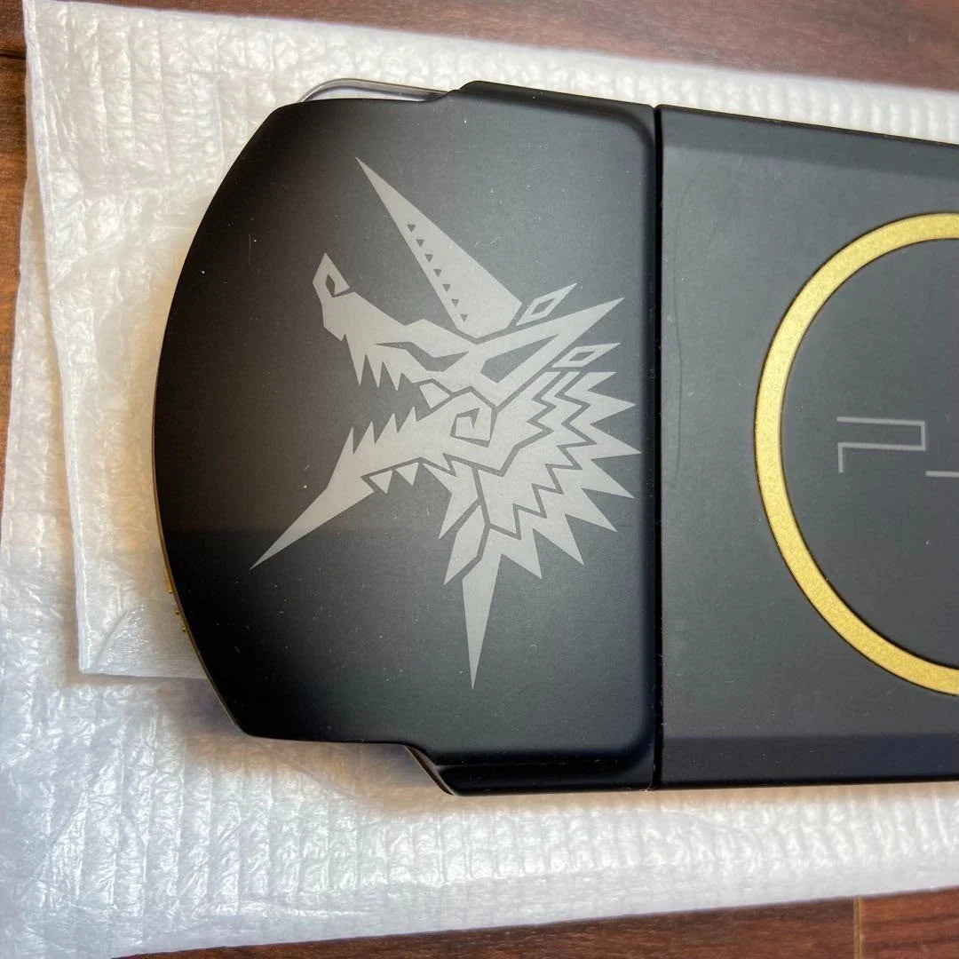 PSP console (3000 model) with Monster Hunter Portable 3rd game (4189) From Japan