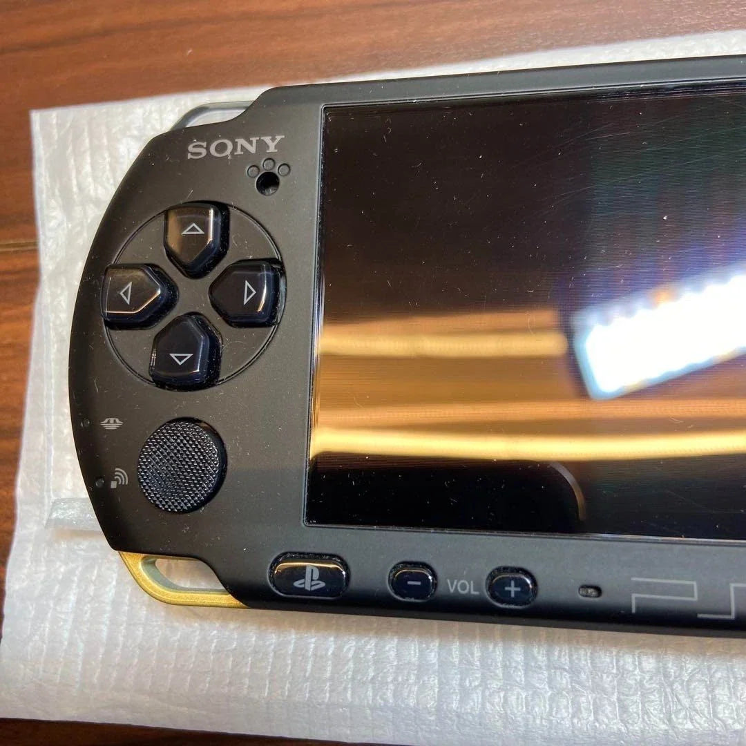 PSP console (3000 model) with Monster Hunter Portable 3rd game (4189) From Japan